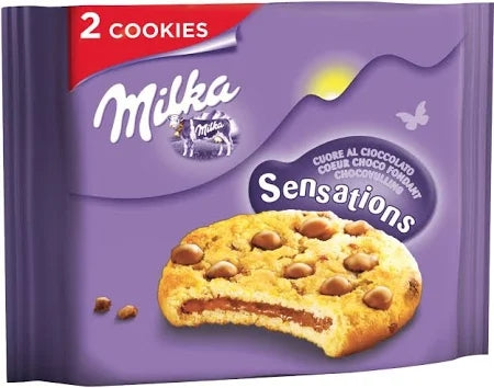 Milka Sensations Cookies biscotti con pepite di cioccolato e ripieno di cioccolato al latte da 52 g